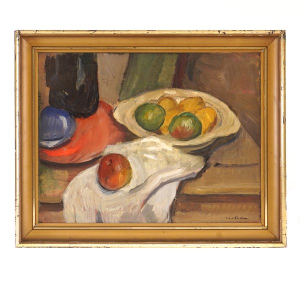 Carl Fischer, 1887-1962, oil on canvas. Stillife. Signed. Visible size: 36x47cm. With frame: 45x56cm
